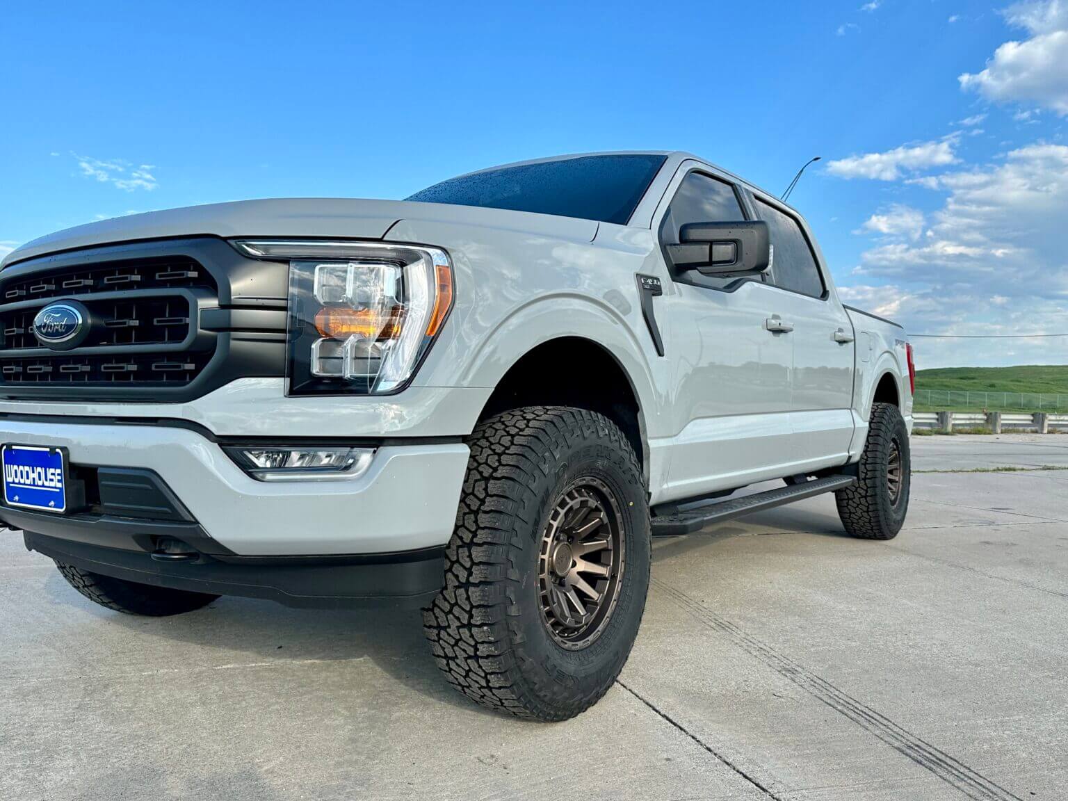 2023 Ford F150 Leveling Kit, Wheel & Tire Package MC Customs Truck